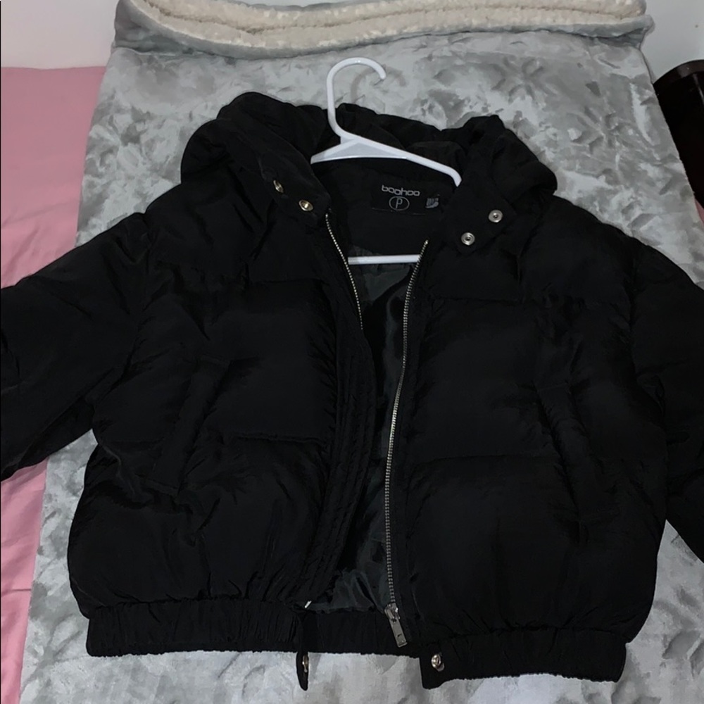 Cropped puffer jacket